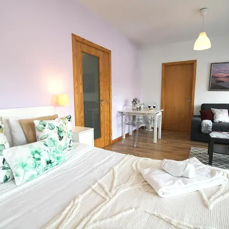 Apartment Infante Oldtown - Free Parking *